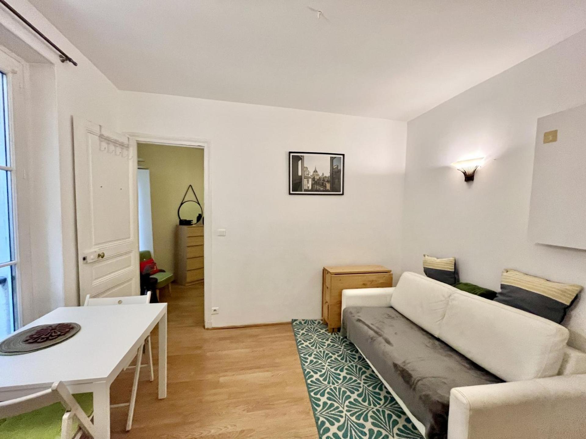 Center Quarter Latin 1 Bedroom Parigi
